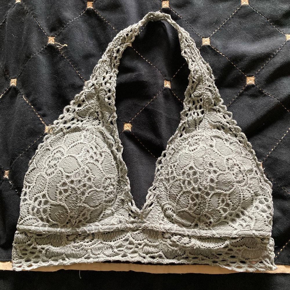 🔘🤍Rue 21 cute gray holter bralette🤍🔘